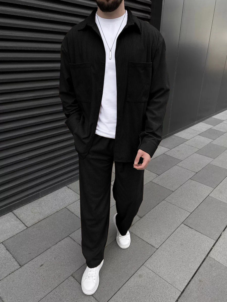 Street Fashion In China - ชุดเซ็ตสองชิ้นผ้าลูกฟูกสำหรับผู้ชาย: เสื้อเชิ้ตแขนยาวติดกระดุมและกางเกงขายาวทรงกว้าง ชุดลำลองสปอร์ตแฟชั่นแนวสตรีท