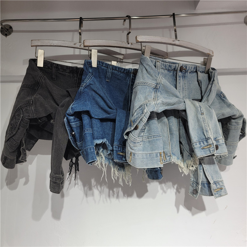 Street Fashion Denim - กางเกงยีนส์ขาสั้นผู้หญิง วินเทจ ทรงเอ สลิมฟิต เอวต่ำ ทรงตรง